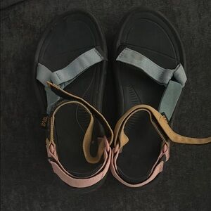 Teva Sandals Versatile Outdoor Comfort